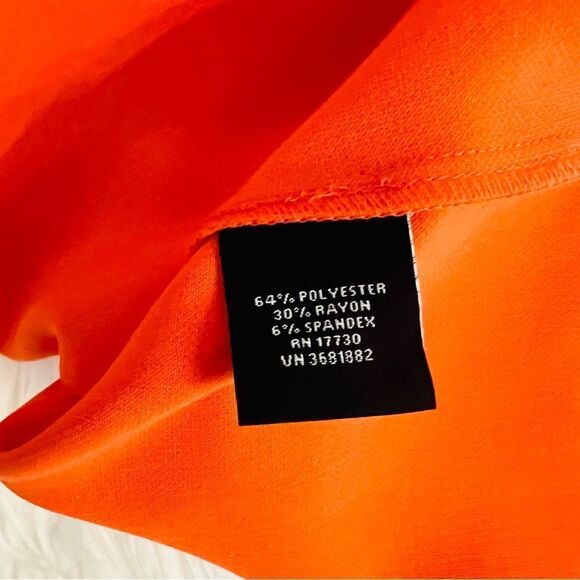 NWT Victoria Beckham Top Blouse Sleeveless Size 3X Orange Scalloped Detailing - Picture 5 of 5